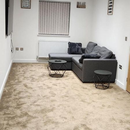 44 Beyers Close Манчестер Экстерьер фото